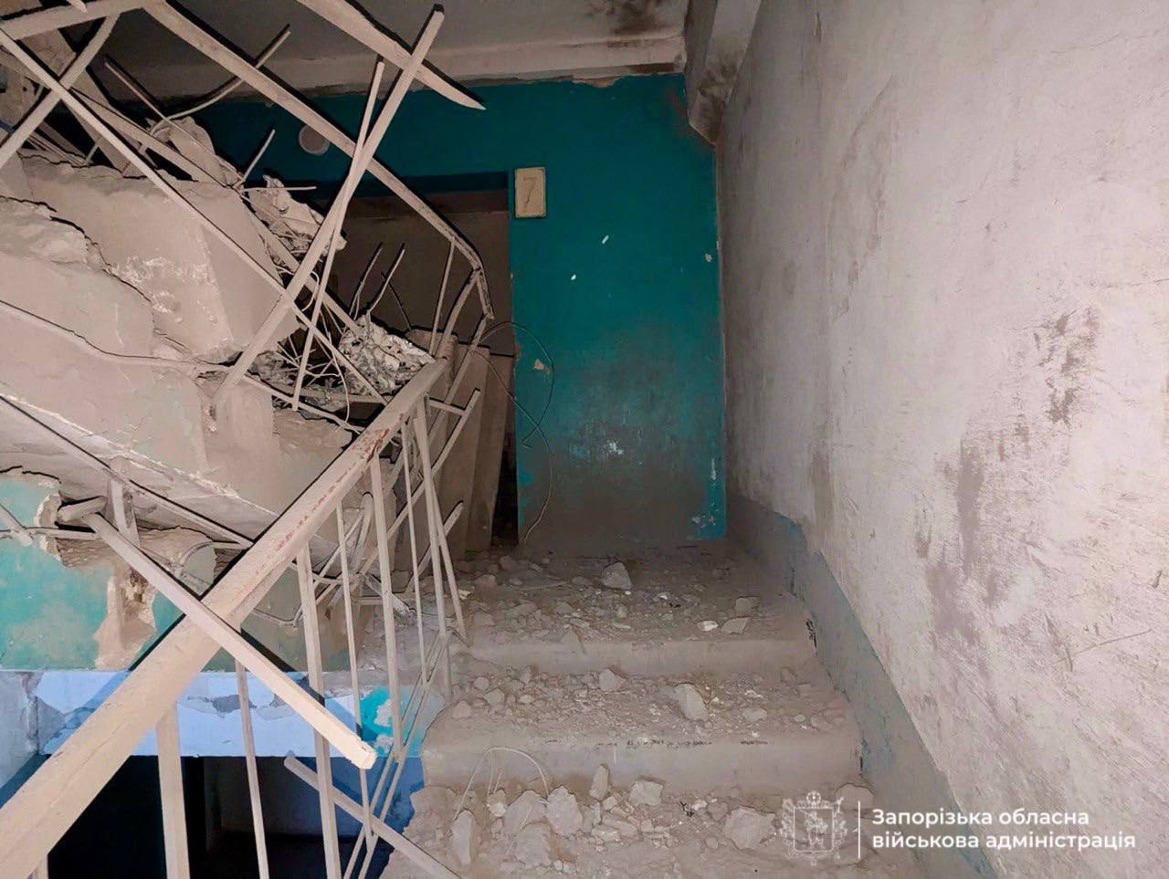 blocked staircase residential highrise zaporizhzhia city following russia's guided bomb strike 12 november 2024 telegram/ivan fedorov 4208324c-02bc-4976-9f0c-152beb7dcca0