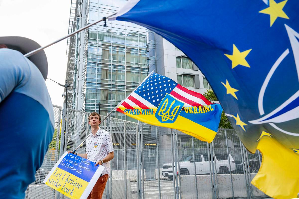 Ukrainian rally USA Washington DC NATO