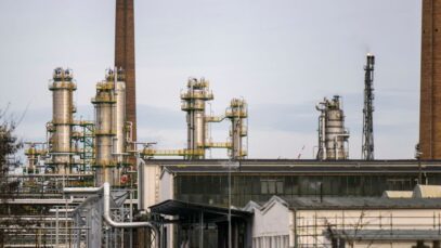 Europe, Azerbaijan not close to deal on gas route via