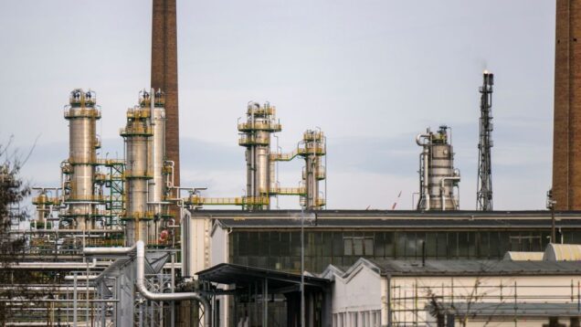 Europe, Azerbaijan not close to deal on gas route via