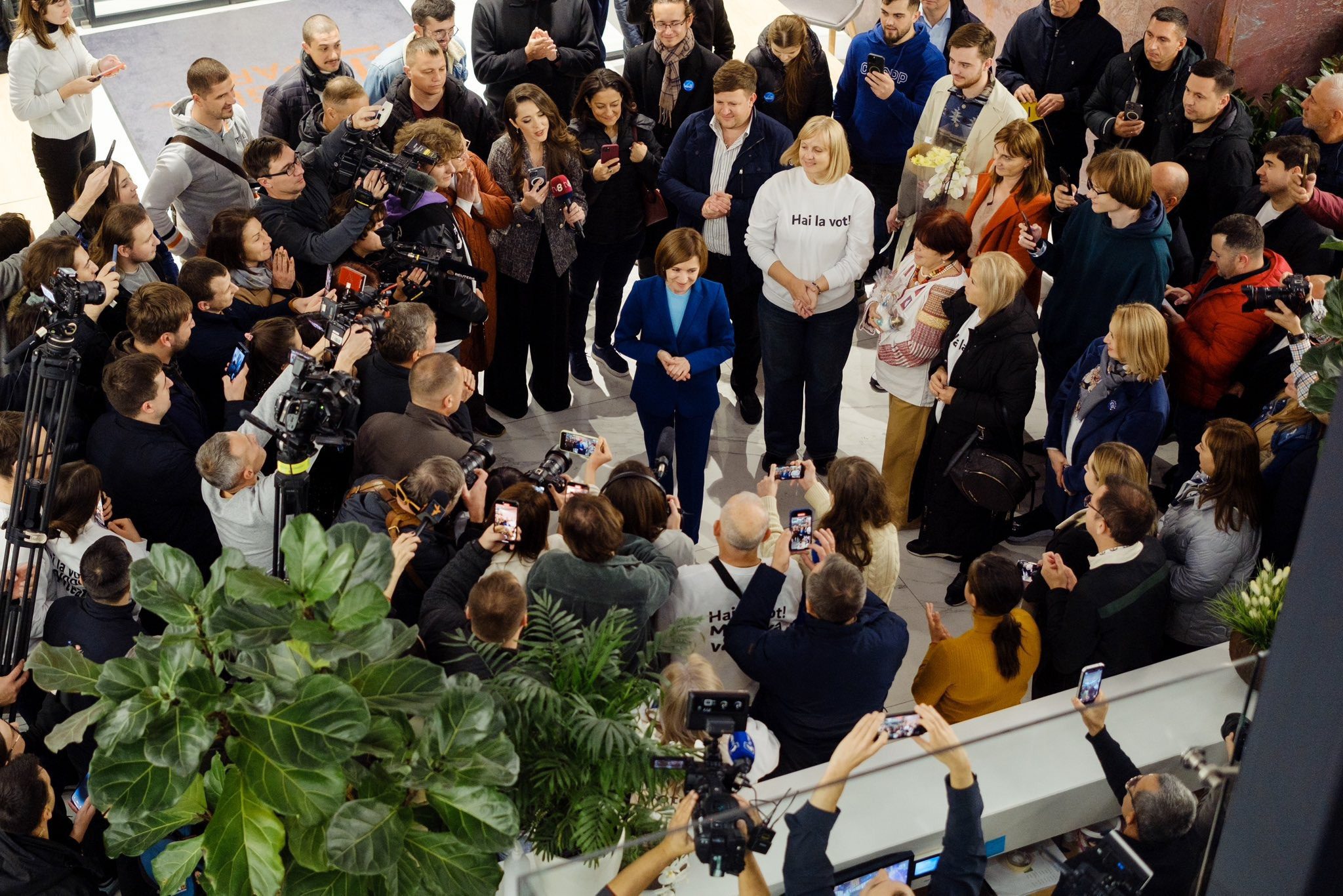 pro-eu sandu secures historic second term moldova's president defeating pro-russian stoianoglo maia (in center) giving comments press after winning presidential elections chisinau 4 november 2024