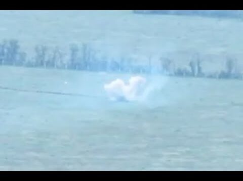 Russian T-72 Destroyed North of Marinka