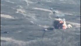 Ukrainian Tanks Destroy Russian Armoured Column Near Krasnohorivka, Avdiivka