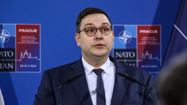 'We don't have to grovel before a mass murderer' —