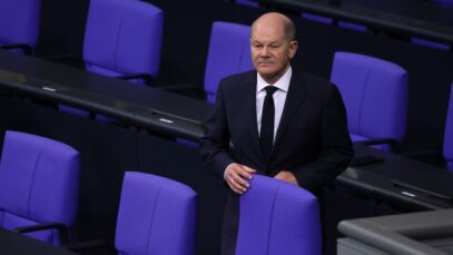 Scholz tells journalists joint strategy on Ukraine possible with Trump