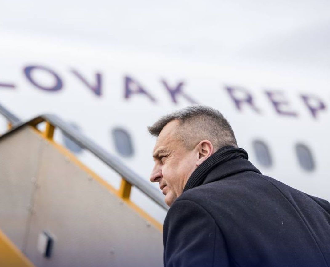 Far-right Slovak delegation flies to Moscow for talks on Russian gas supplies