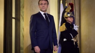 Macron makes first call for “realistic” Ukraine territory talks