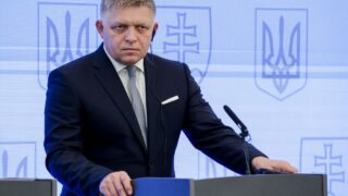 Slovakia may cut aid to Ukrainian refugees over Russian gas