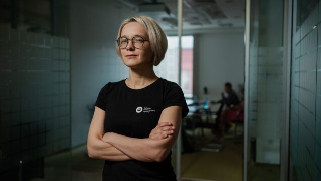 Supervisory board extends arms procurement head's contract, initiates audit following