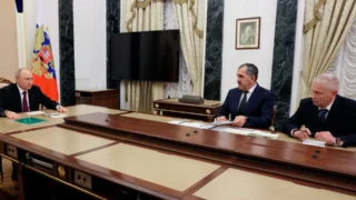 The Telegraph: Putin dispatches key general to Kursk as Ukraine