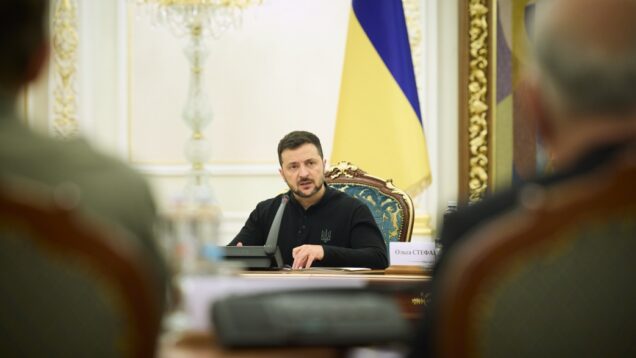 Ukraine wants peacekeepers and NATO membership later