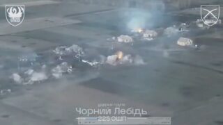 Two Bradleys Attack Zaporizhia in Donetsk: Great Footage! Village Later