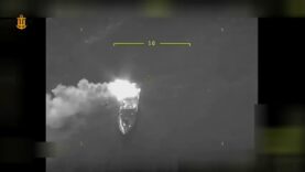 Bayraktar Returns! Destroys a Russian Boat Near Tendrovo Spit, Kherson